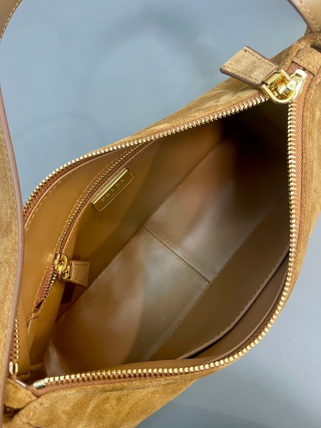 Pra*a aimee medium shoulder bag 31x18x10cm