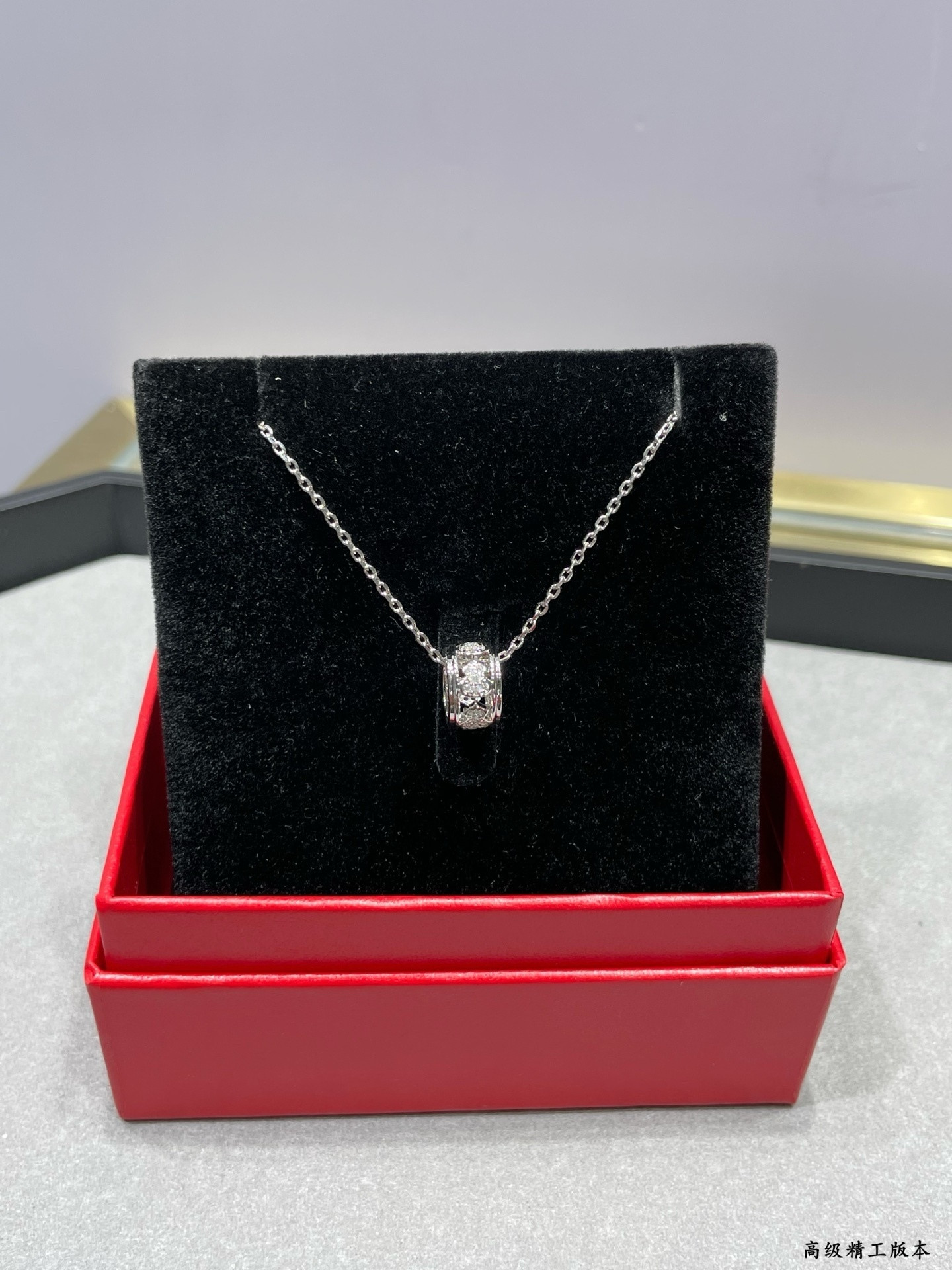 Qeelin Circle Gourd Necklace