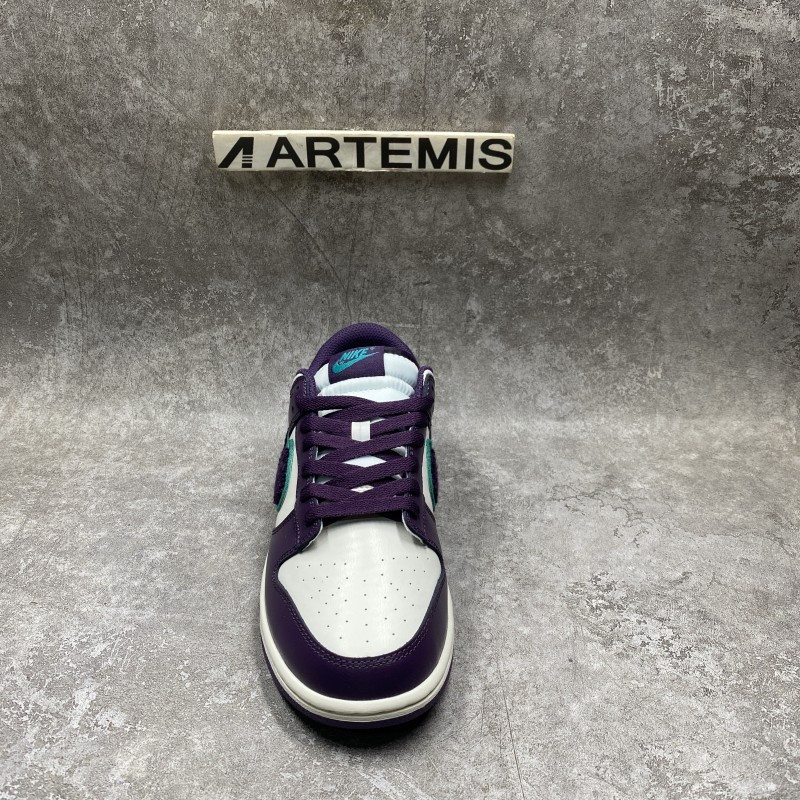 Nike Dunk Low Chenille Swoosh