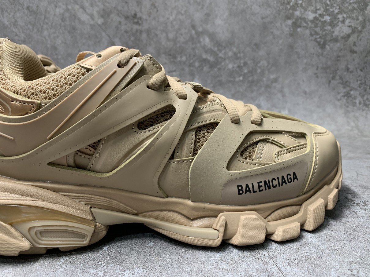 Balenciga Track Beige