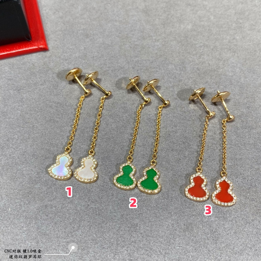 Qeelin Mini Gourd Earrings