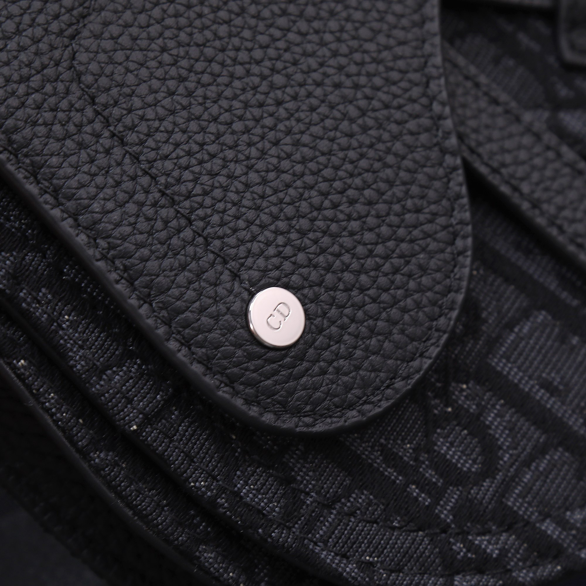 D*or saddle messenger bag with flap 23 x18 x6cm