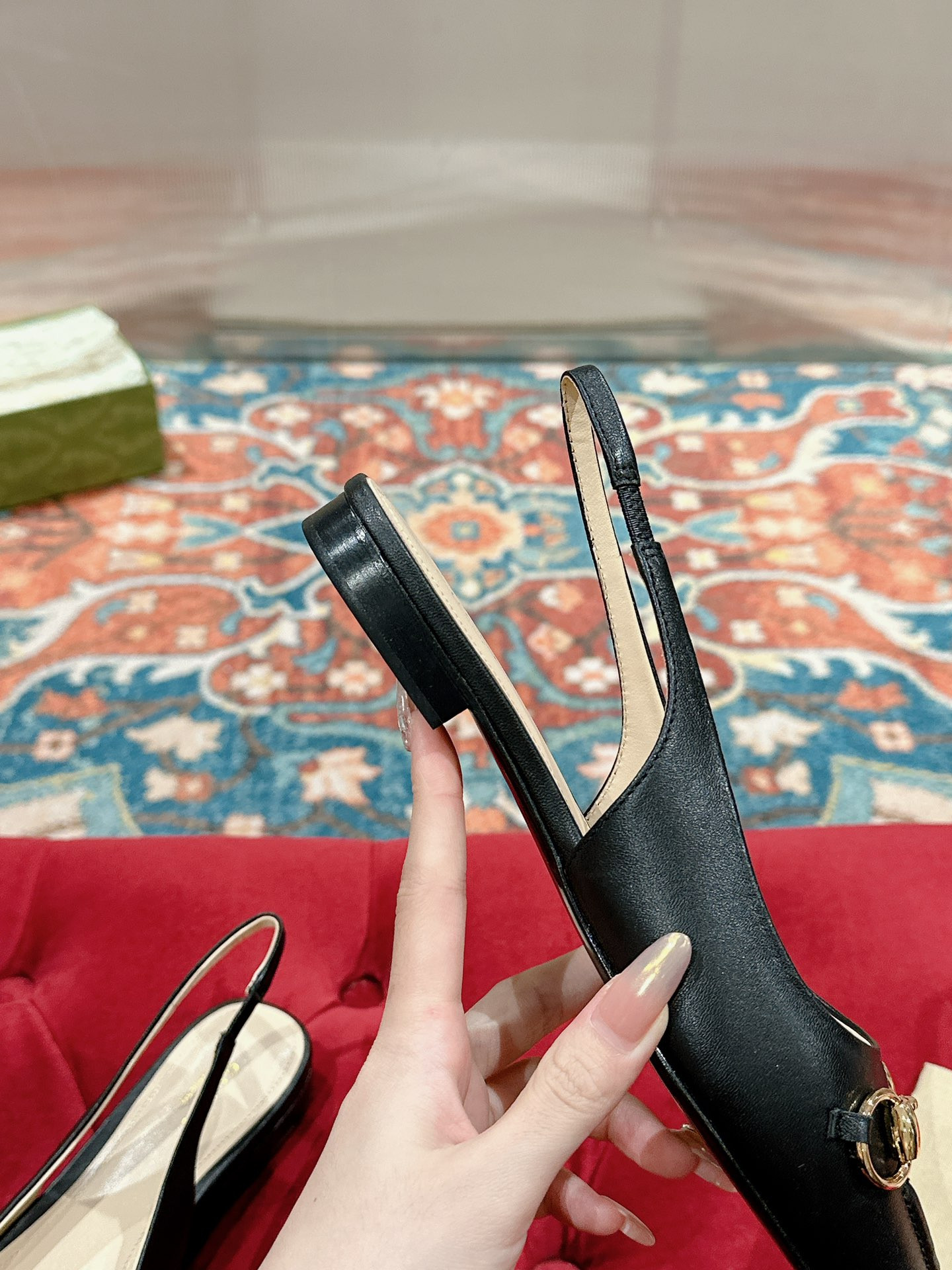 ua G*u*i horsebit slingback flat