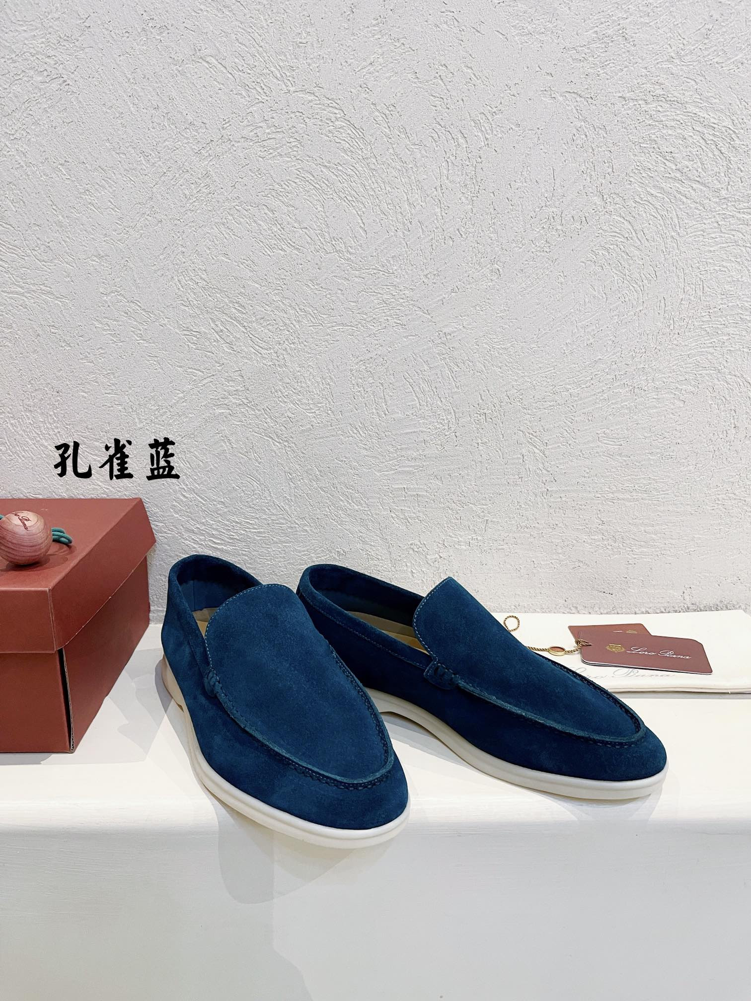 ua L**o p*ana summer walk loafers